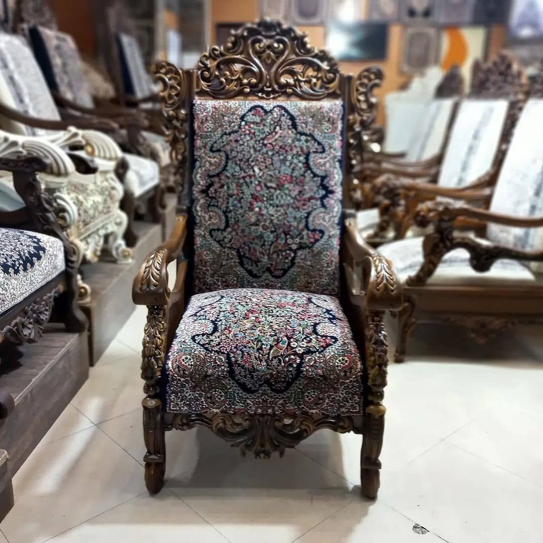 مبل یگانه